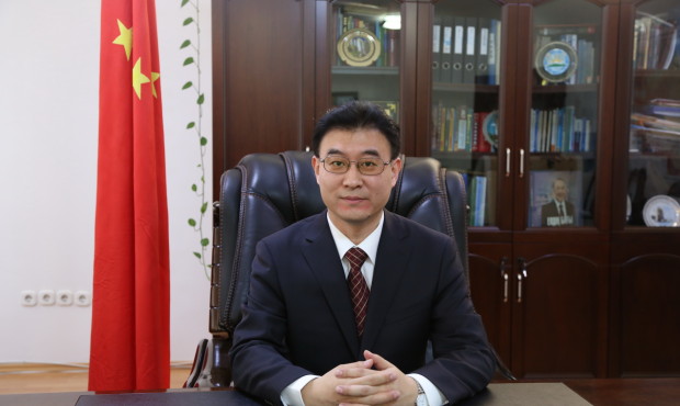 Қытай консулдығы: Арыздарыңызды қабылдауға есігіміз ашық