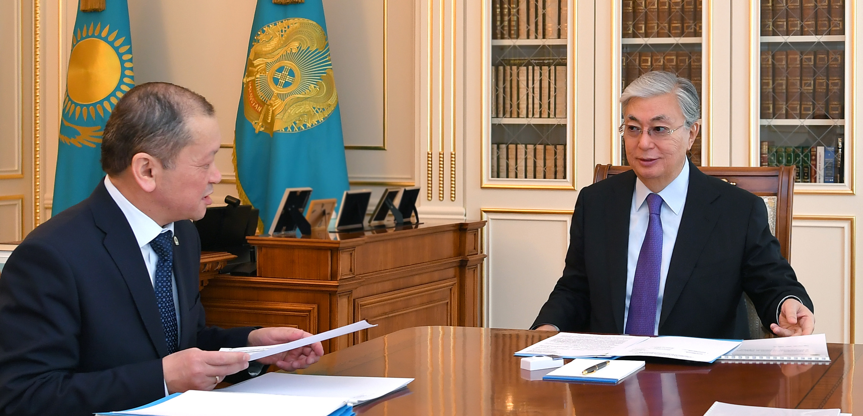 Тоқаев: Еңбек және халықты әлеуметтік қорғау министрі Біржан Нұрымбетовті қабылдады
