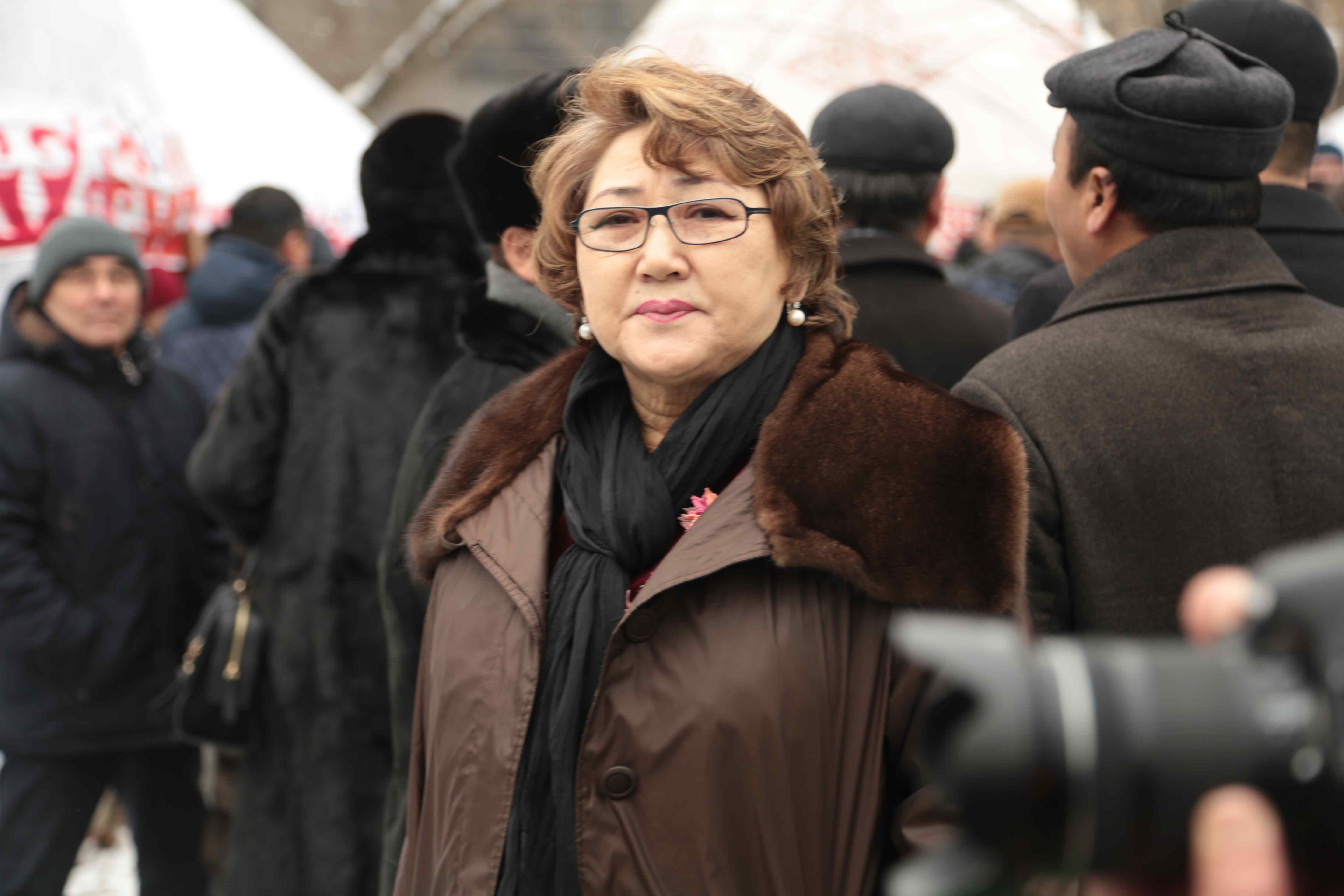 Гүлнар апай