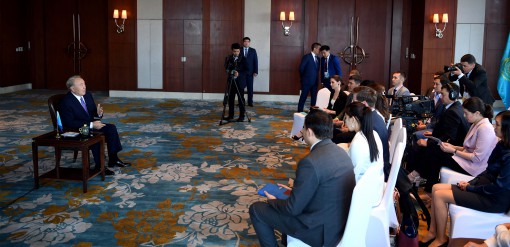 Нұрсұлтан Назарбаев: Кез келген жағдайда өз еліңнің мүддесін ескеру керек.