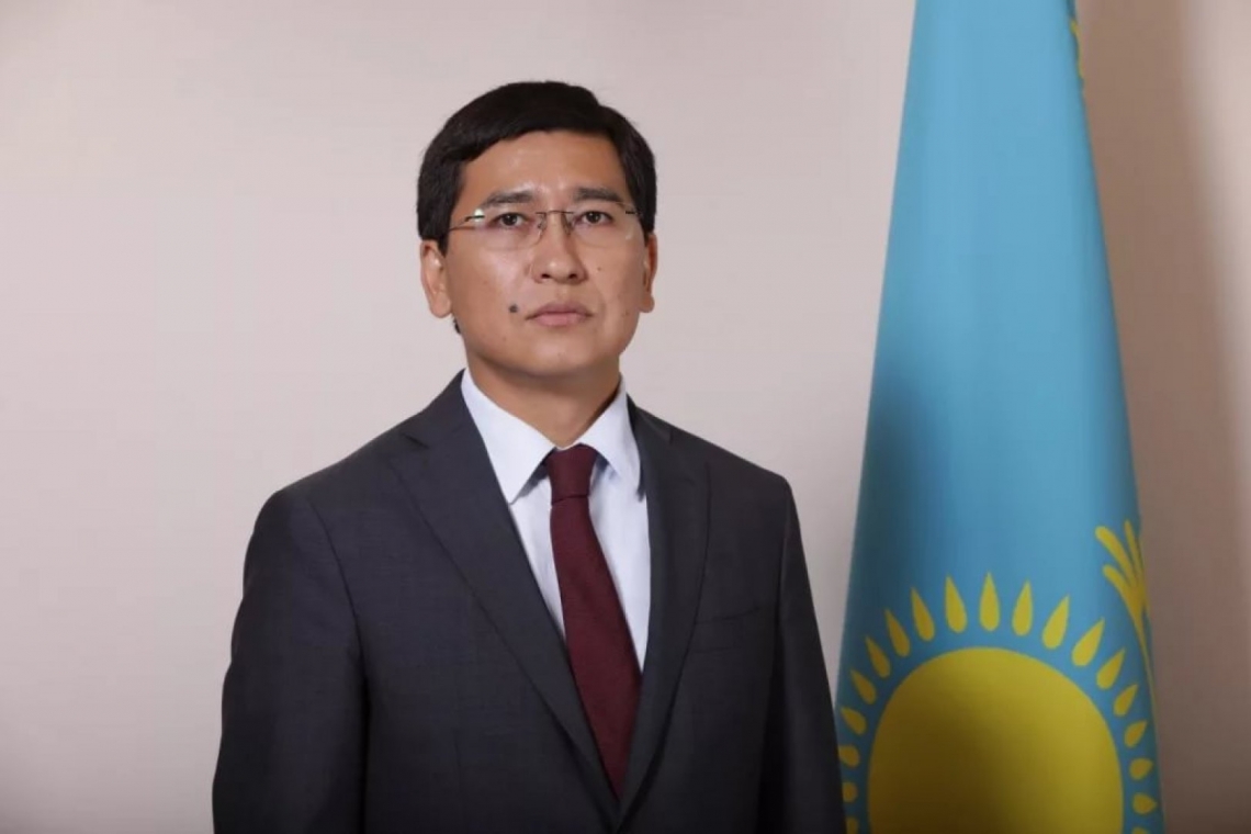 Асхат Аймағамбетов ғылыми негізге дайындалған жаңа бағдарламаны таныстырды