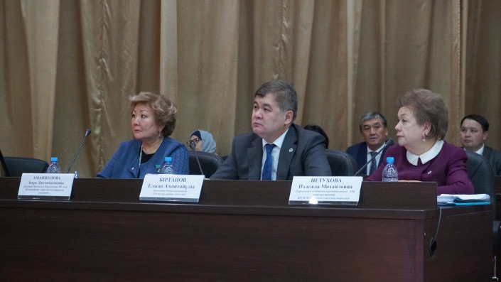 Елжан Біртанов: Қазақстандағы әрбір вакцина қауіпсіздік бойынша көпсатылы тексерістен өтеді
